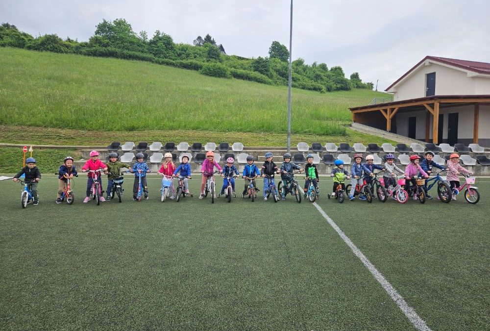KOLESARJENJE V ODDELKU 9